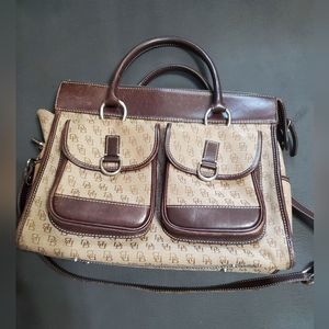 Dooney and Bourke Medium Sized Tote Handbag